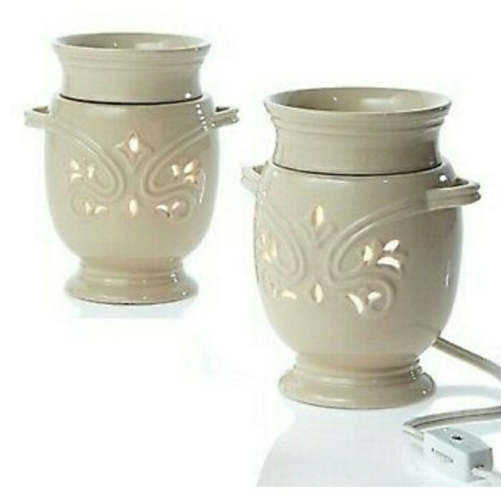 NIB 2 Joy Mangano Wax Warmers